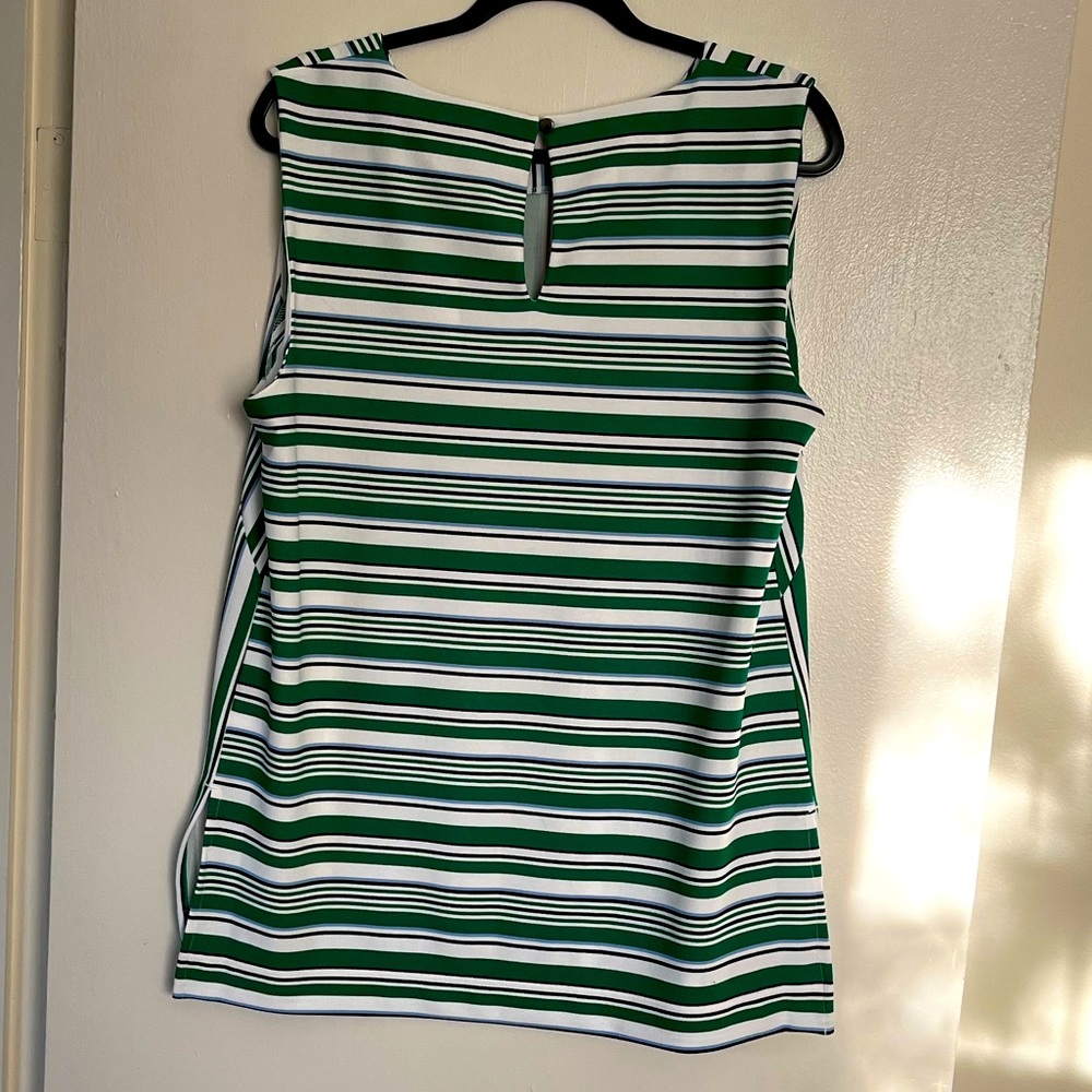 Tunic top - Picture 2 of 3